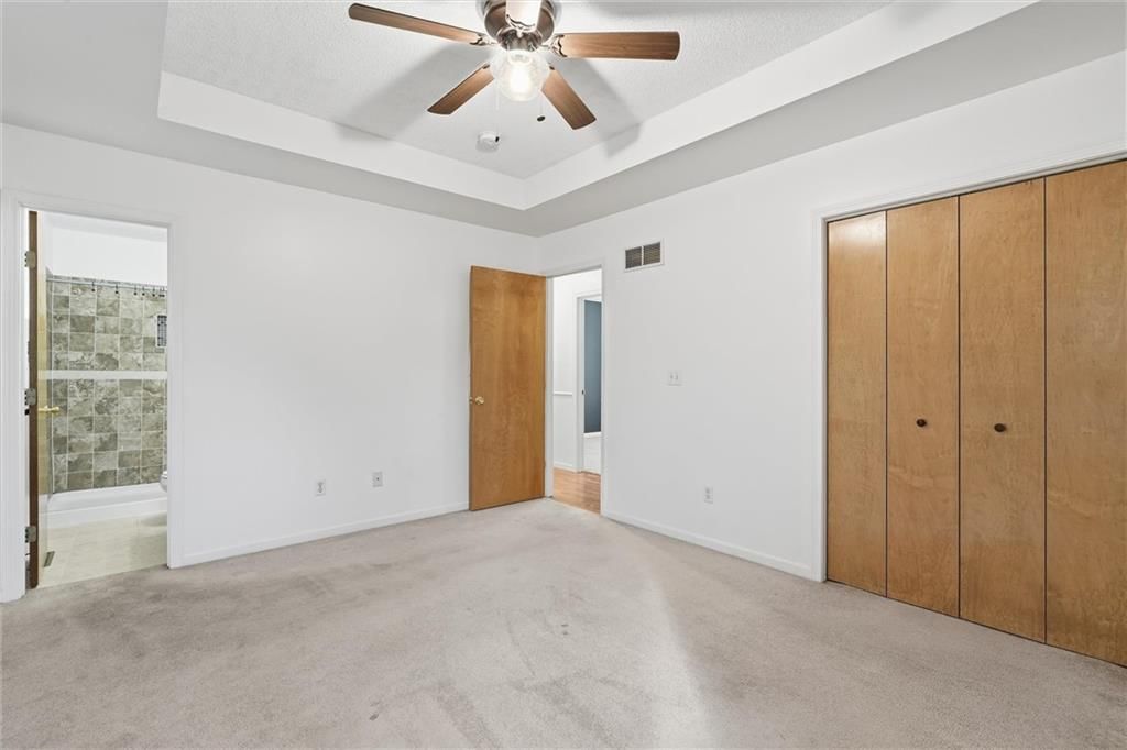 Photo 20 of 43 - 1302 Deena Street, Pleasant Hill, MO 64080
