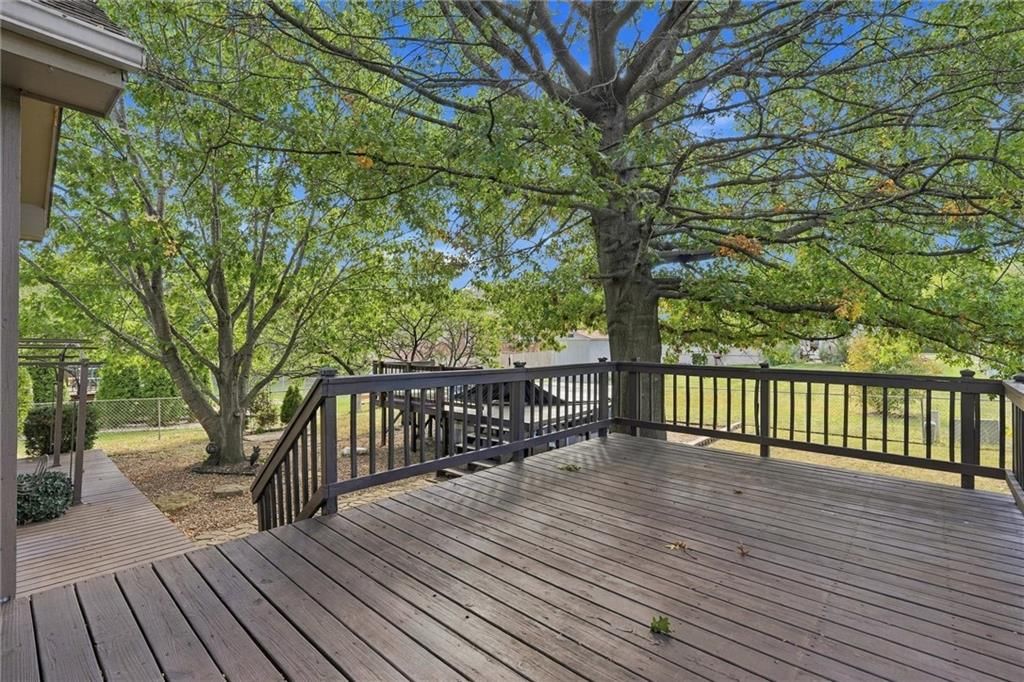 Deck at 1302 Deena Street, Pleasant Hill, MO 64080