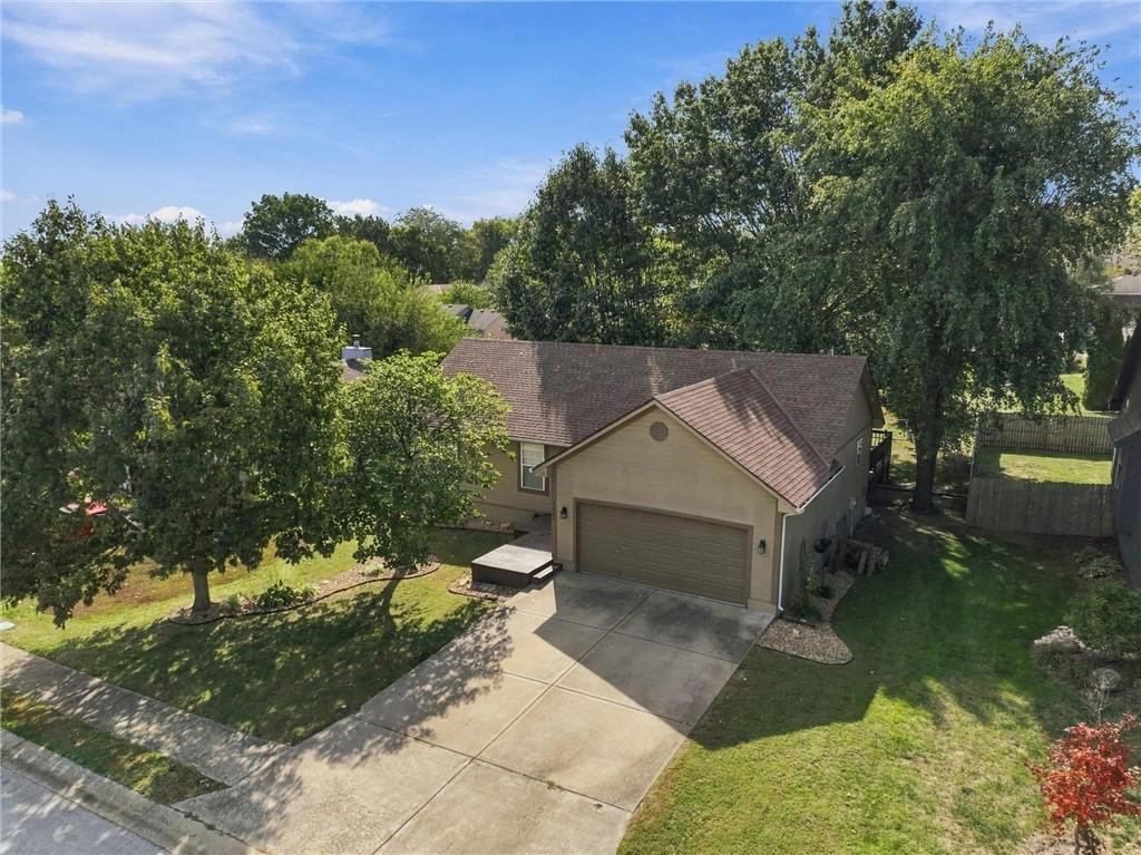 Photo 40 of 43 - 1302 Deena Street, Pleasant Hill, MO 64080