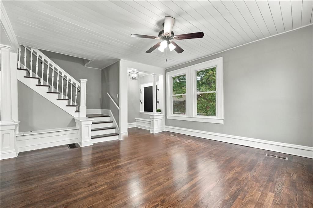 720 W 7th Street, Leavenworth, KS: listing photo 3