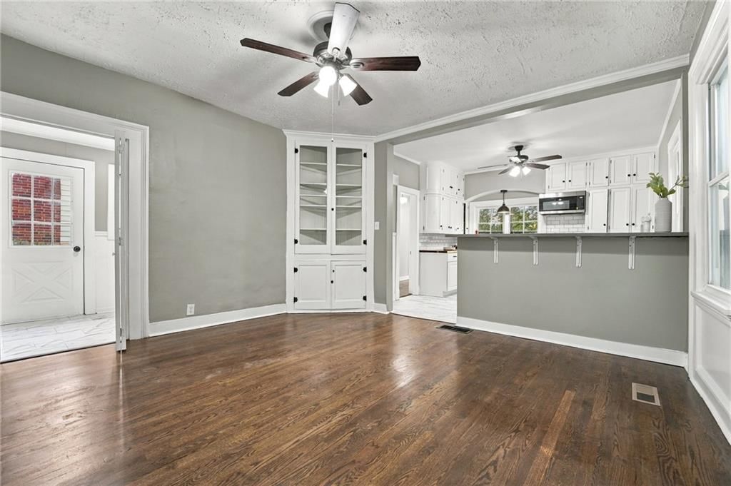 Photo 13 of 62 - 720 W 7th Street, Leavenworth, KS 66048