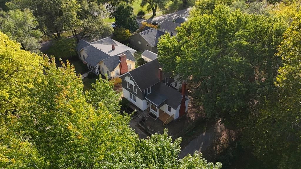 Photo 60 of 62 - 720 W 7th Street, Leavenworth, KS 66048