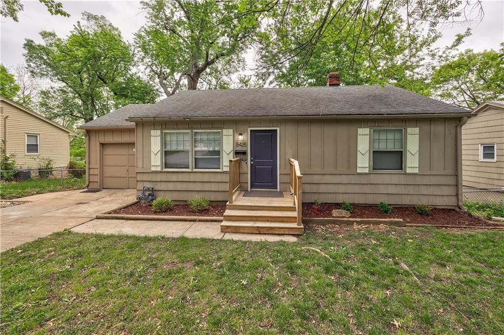 8425 Boone Street, Kansas City, MO