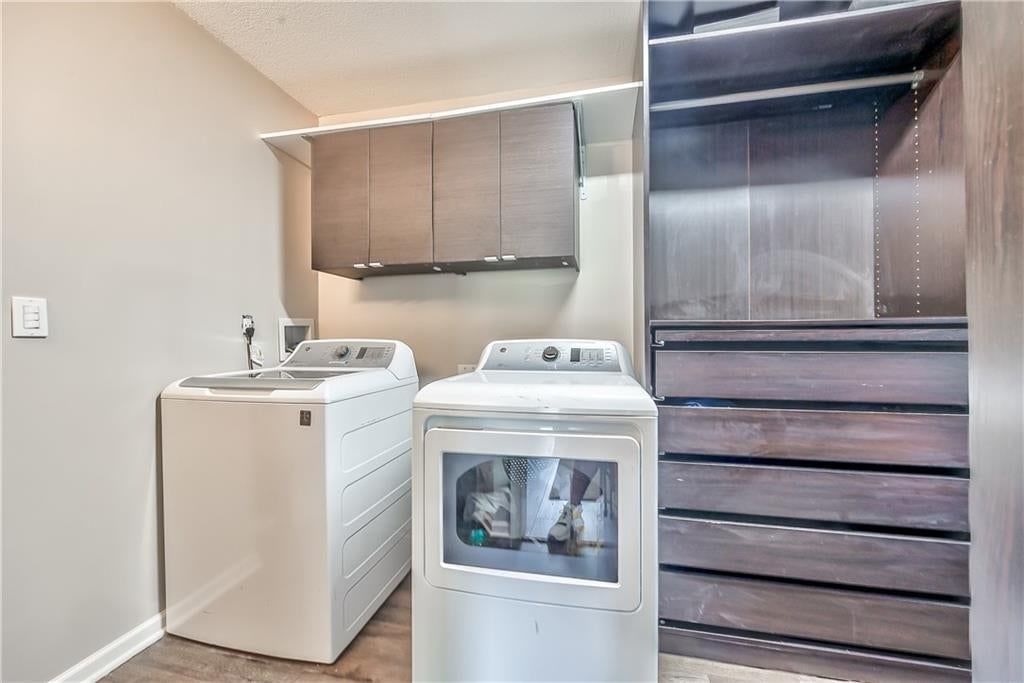 Photo 19 of 35 - 8425 Boone Street, Kansas City, MO 64114