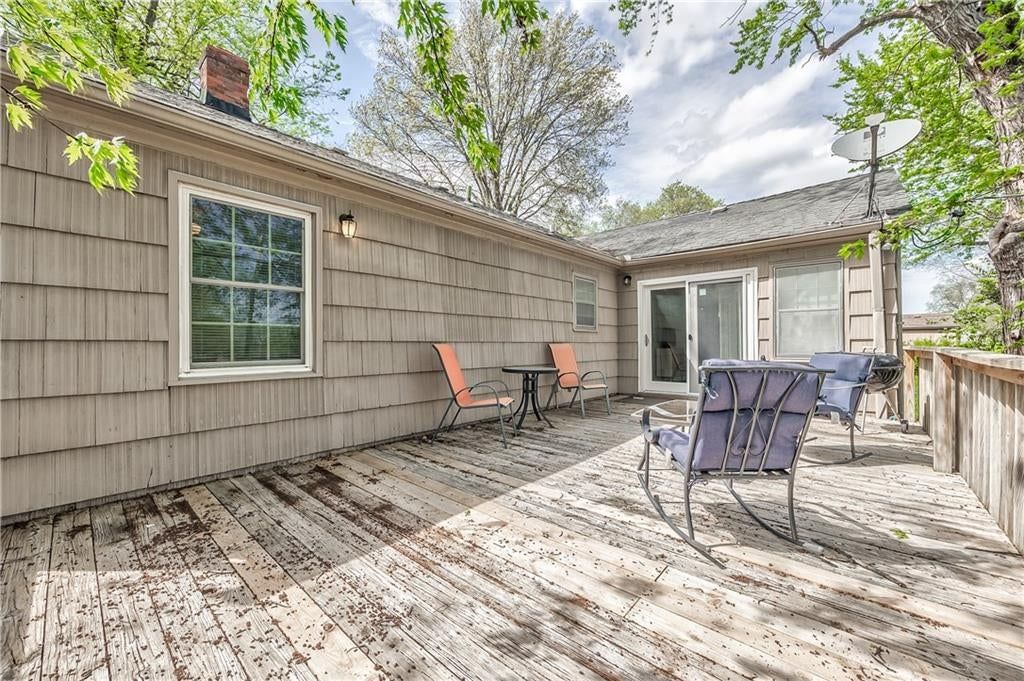 Photo 32 of 35 - 8425 Boone Street, Kansas City, MO 64114