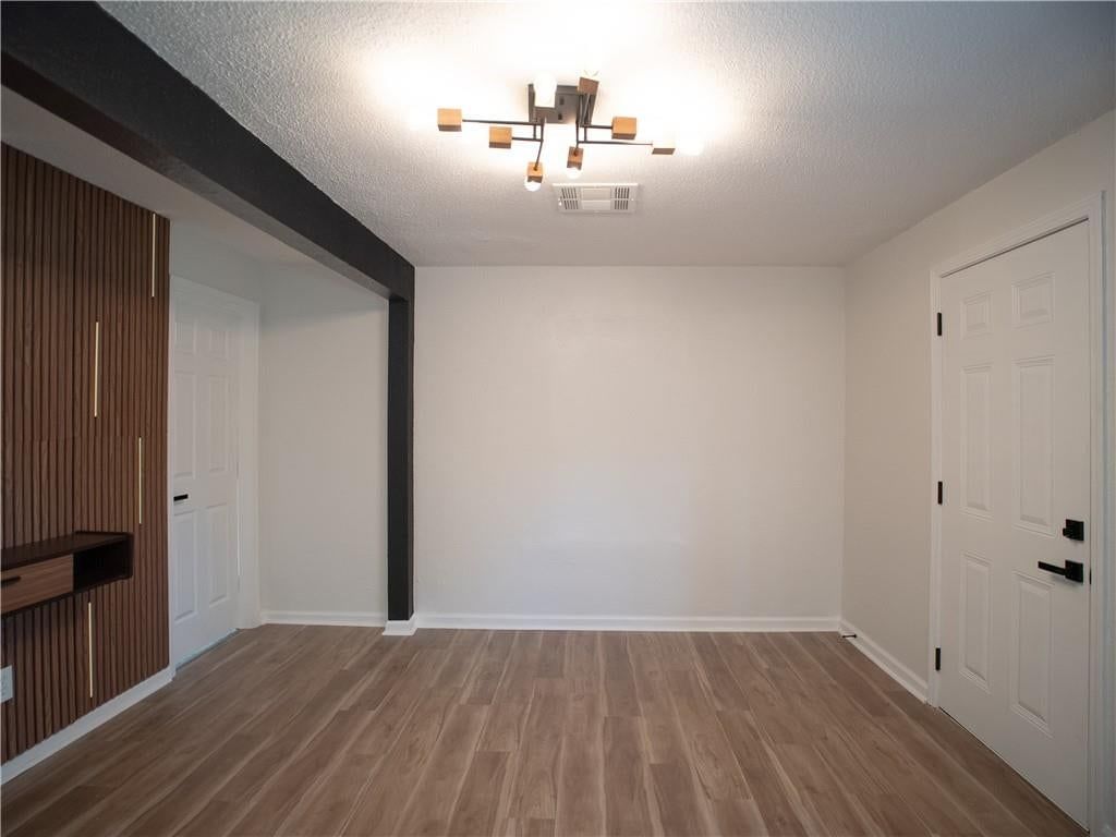 Photo 6 of 22 - 3201 Hagemann Street, Kansas City, KS 66106