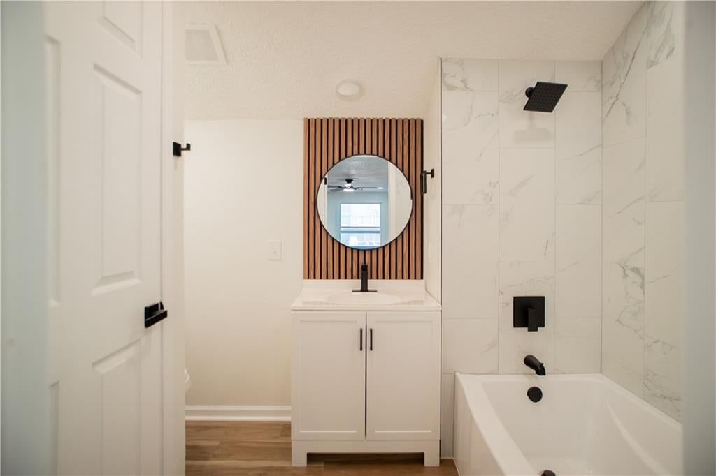 Photo 19 of 22 - 3201 Hagemann Street, Kansas City, KS 66106