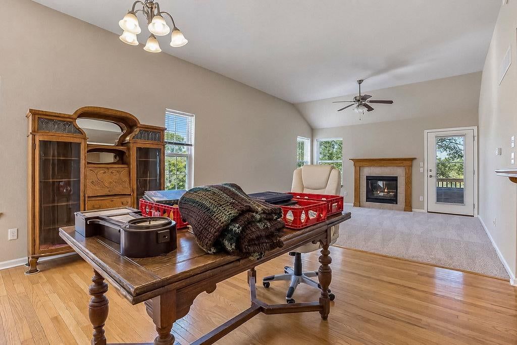 Photo 4 of 35 - 792 S Poplar Street, Gardner, KS 66030