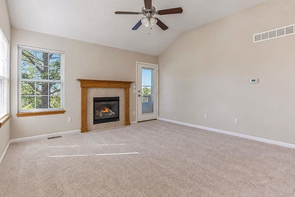 Photo 6 of 35 - 792 S Poplar Street, Gardner, KS 66030