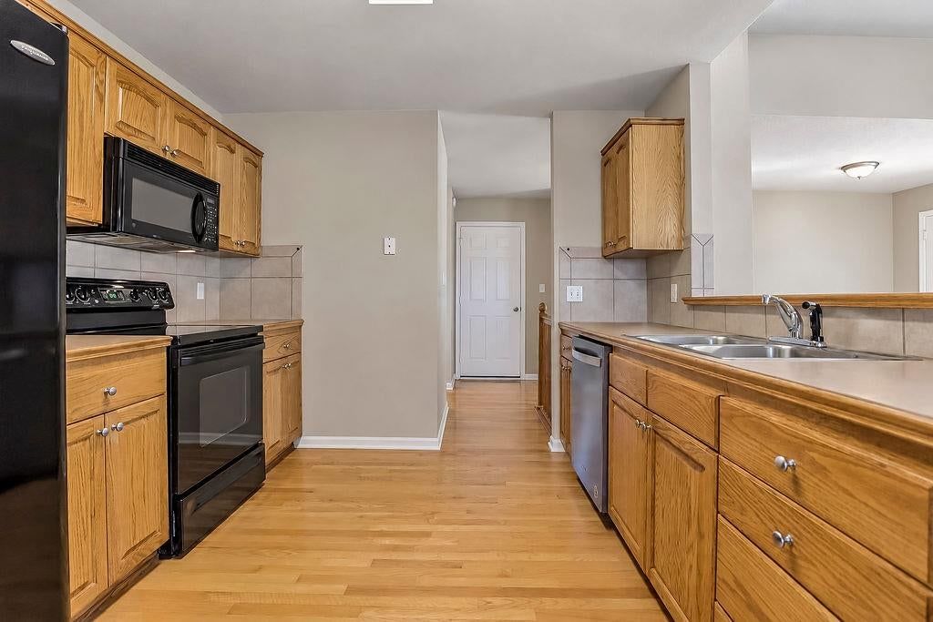 Photo 11 of 35 - 792 S Poplar Street, Gardner, KS 66030