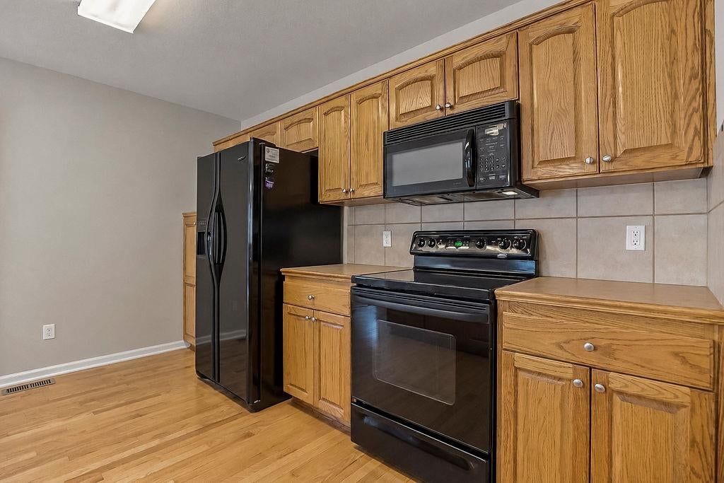 Photo 13 of 35 - 792 S Poplar Street, Gardner, KS 66030