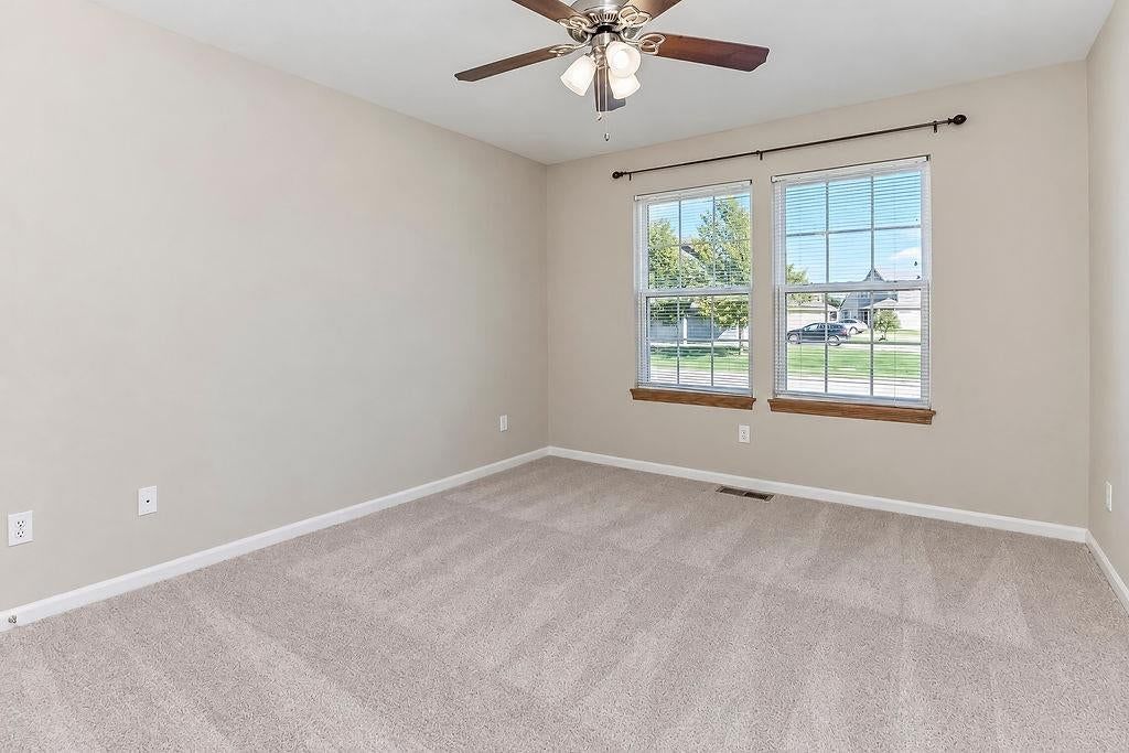 Photo 17 of 35 - 792 S Poplar Street, Gardner, KS 66030
