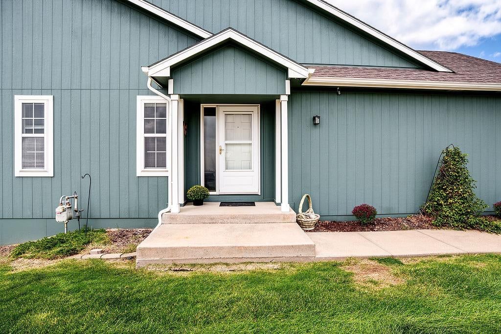 Photo 29 of 35 - 792 S Poplar Street, Gardner, KS 66030