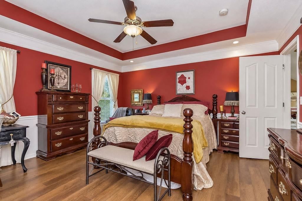 Accent wall at 993 Sicklebar Drive, Peculiar, MO 64078