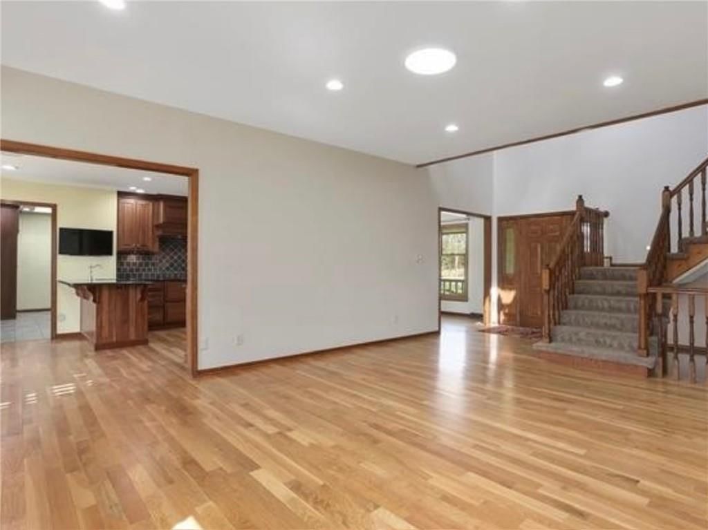 Photo 11 of 50 - 7955 NW Bridle Parc Lane, Kansas City, MO 64152