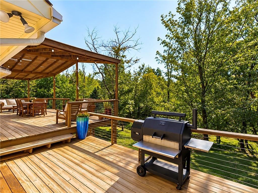 Photo 41 of 50 - 7955 NW Bridle Parc Lane, Kansas City, MO 64152