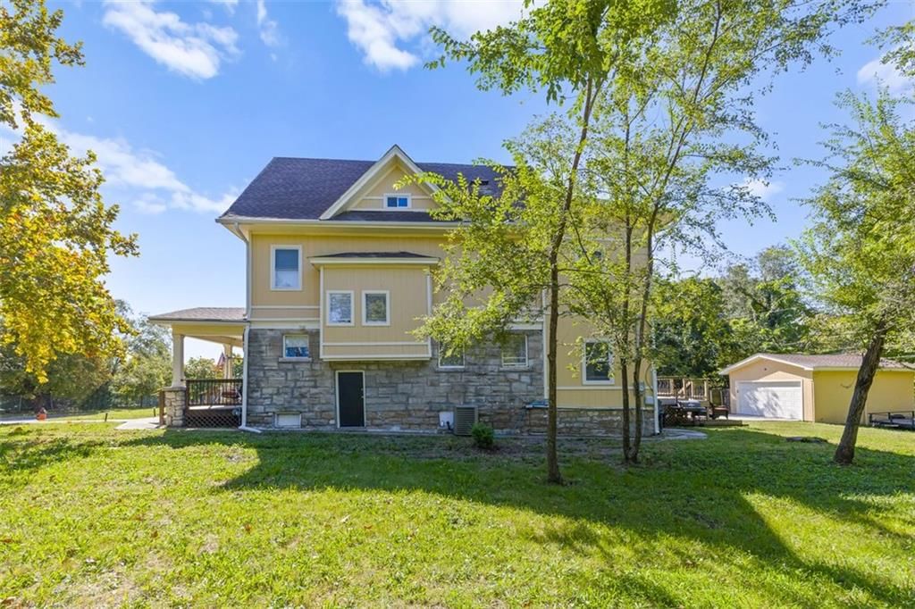 3626 Michigan Avenue, Kansas City, MO: listing photo 3