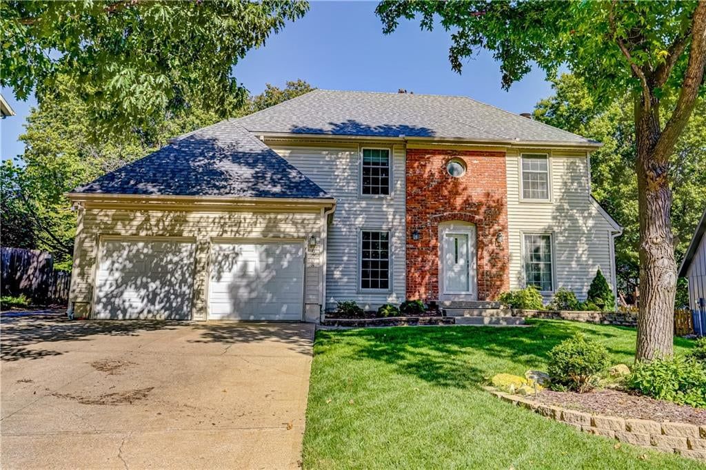 9208 Swarner Drive, Lenexa, KS