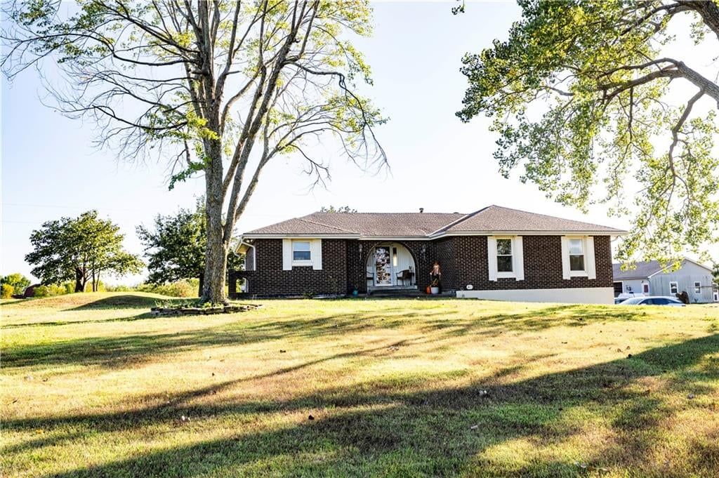 11409 E 261st Street, Peculiar, MO
