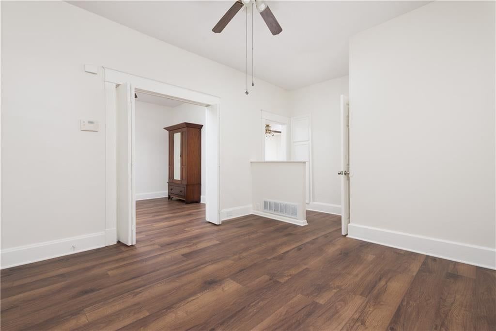 Photo 12 of 39 - 125 N Overton Avenue, Independence, MO 64053