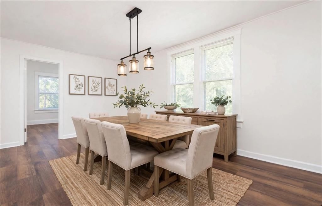Photo 13 of 39 - 125 N Overton Avenue, Independence, MO 64053