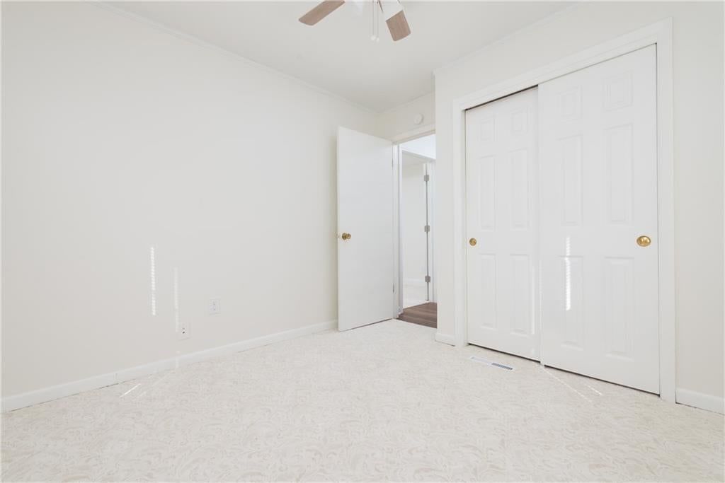 Photo 23 of 39 - 125 N Overton Avenue, Independence, MO 64053