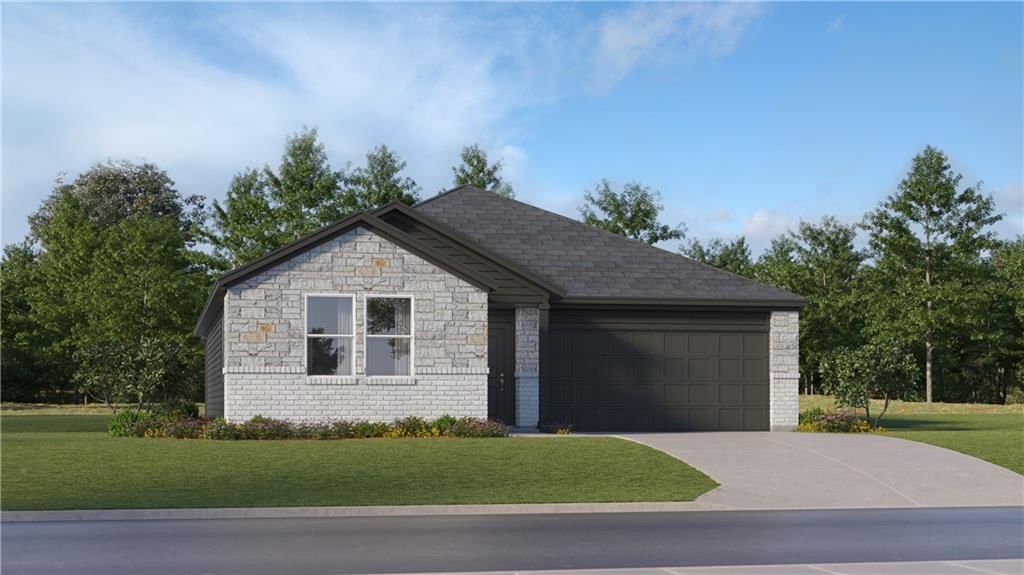 4108 NE Apple Grove Drive, Lee's Summit, MO
