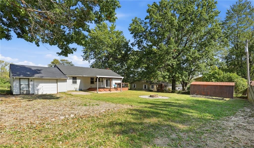 Photo 25 of 29 - 9005 79th Street E, Raytown, MO 64138