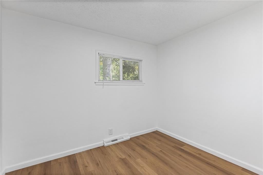 Photo 20 of 26 - 6912 N Harrison Street, Gladstone, MO 64118