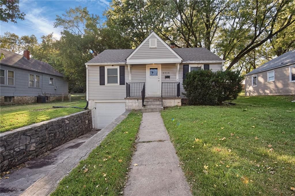 2316 Blue Ridge Terrace, Independence, MO