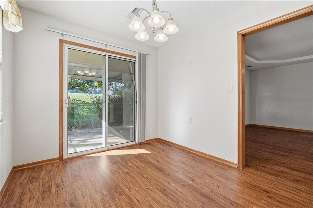 Photo 12 of 26 - 502 S Saturn Drive, Raymore, MO 64083