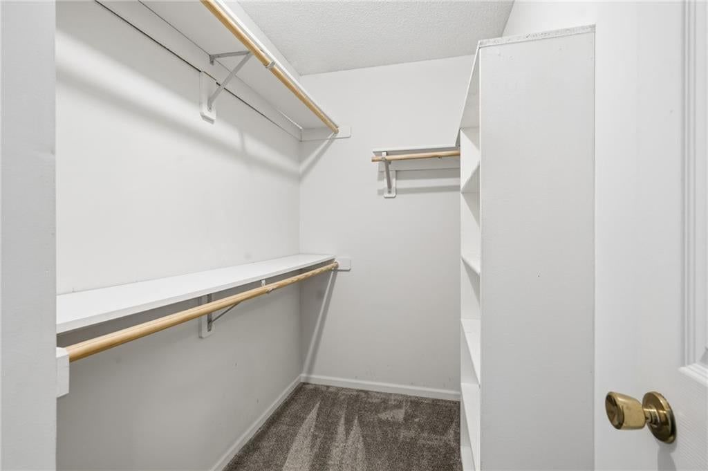 Photo 16 of 26 - 502 S Saturn Drive, Raymore, MO 64083