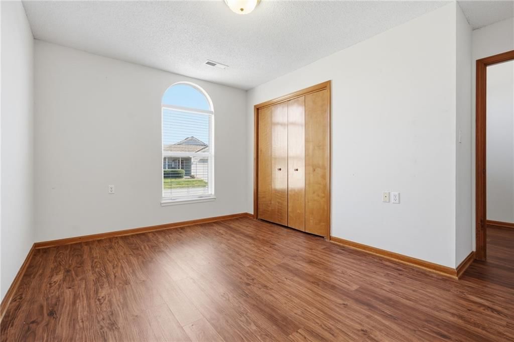 Photo 19 of 26 - 502 S Saturn Drive, Raymore, MO 64083