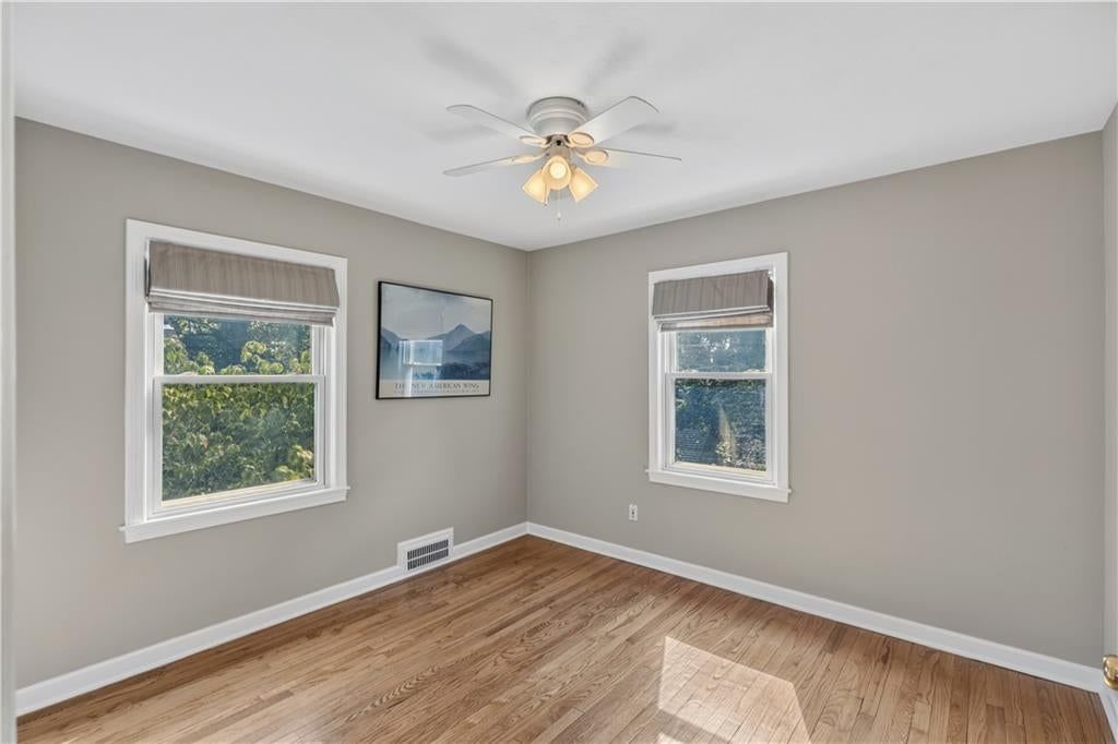 Photo 18 of 32 - 635 E 65th Street, Kansas City, MO 64131