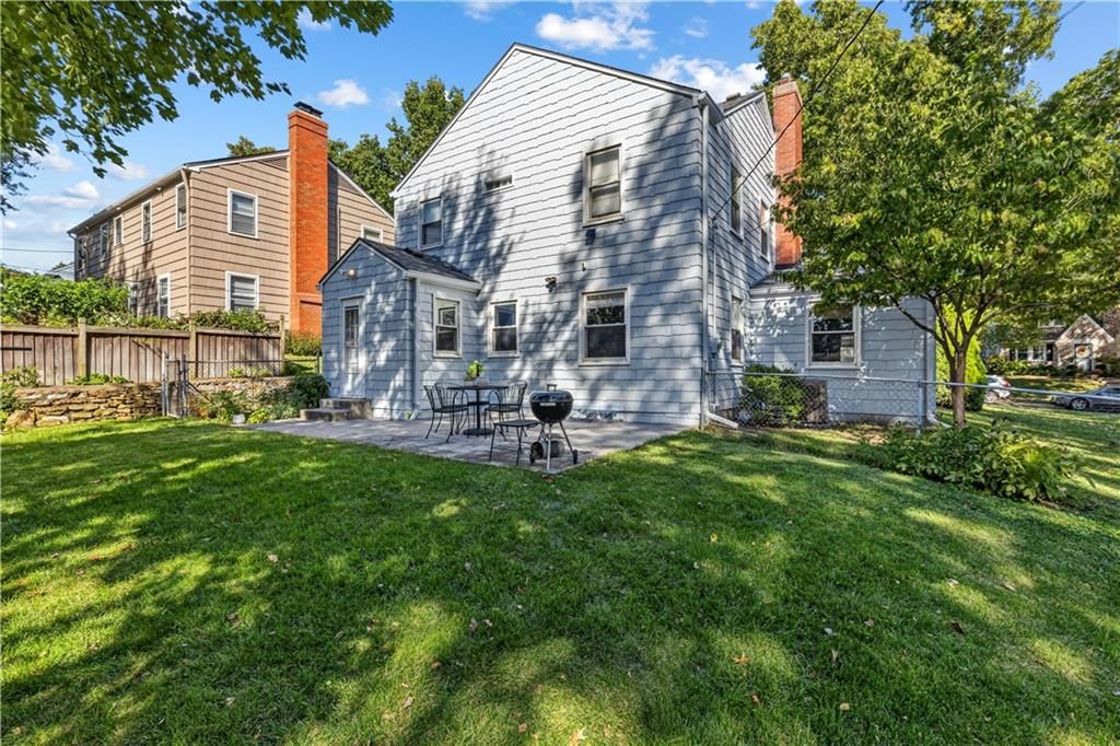 Photo 30 of 32 - 635 E 65th Street, Kansas City, MO 64131