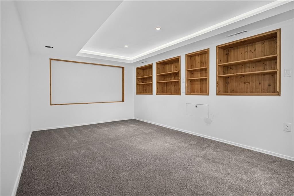 Finished basement at 4909 N Manchester Avenue, Kansas City, MO 64119