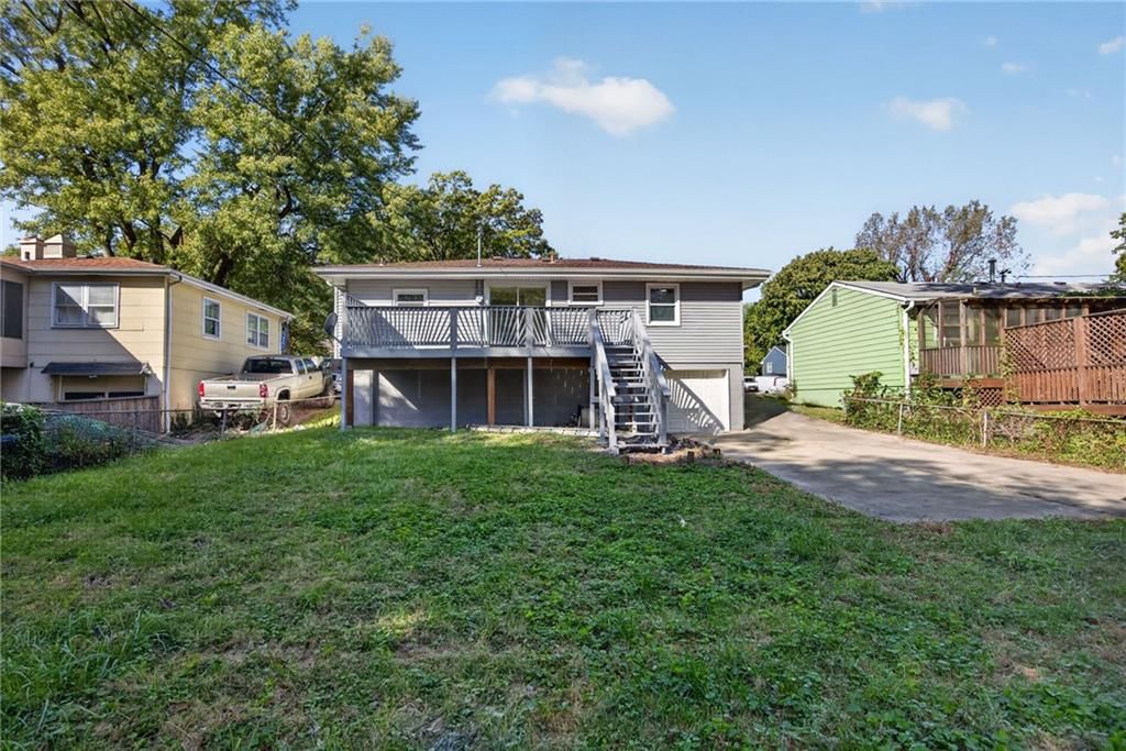 Photo 28 of 30 - 4909 N Manchester Avenue, Kansas City, MO 64119