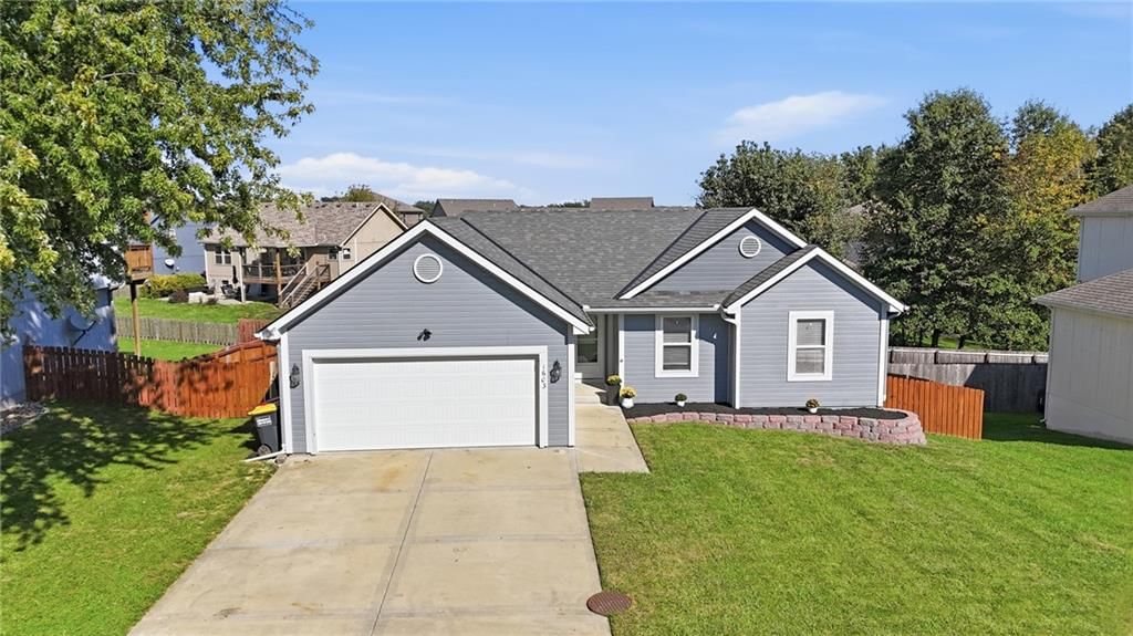 1603 Clear Creek Drive, Kearney, MO