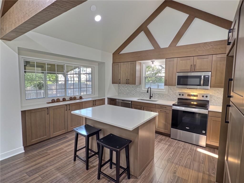 Photo 12 of 41 - 8809 Widmer Road, Lenexa, KS 66215