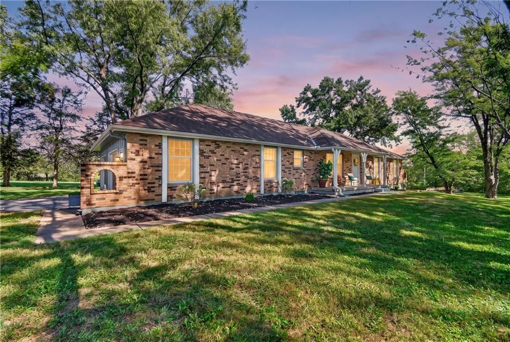 Photo 5 of 65 - 7404 E 197th Street, Belton, MO 64012