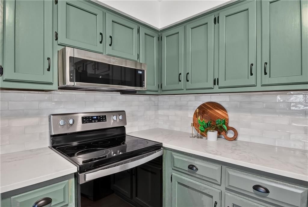 Photo 32 of 65 - 7404 E 197th Street, Belton, MO 64012