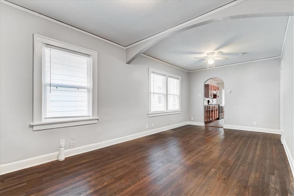 Open floor plan at 6015 Park Avenue, Kansas City, MO 64130