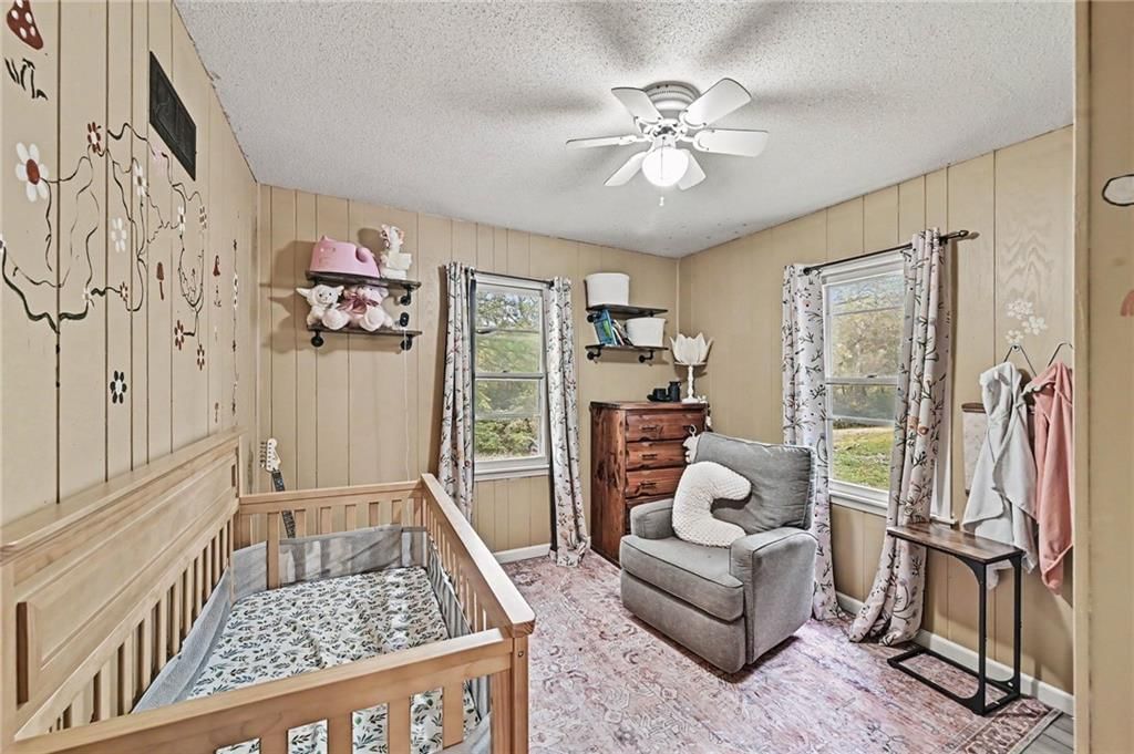 Photo 18 of 37 - 14900 E Kentucky Road, Independence, MO 64050