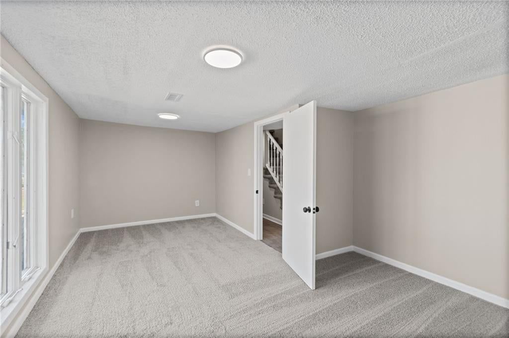 Photo 26 of 38 - 3101 56th Terrace, Kansas City, MO 64119