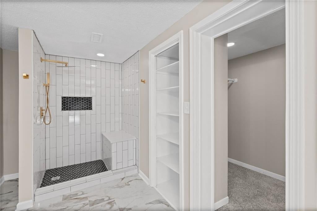 Photo 24 of 38 - 3101 56th Terrace, Kansas City, MO 64119