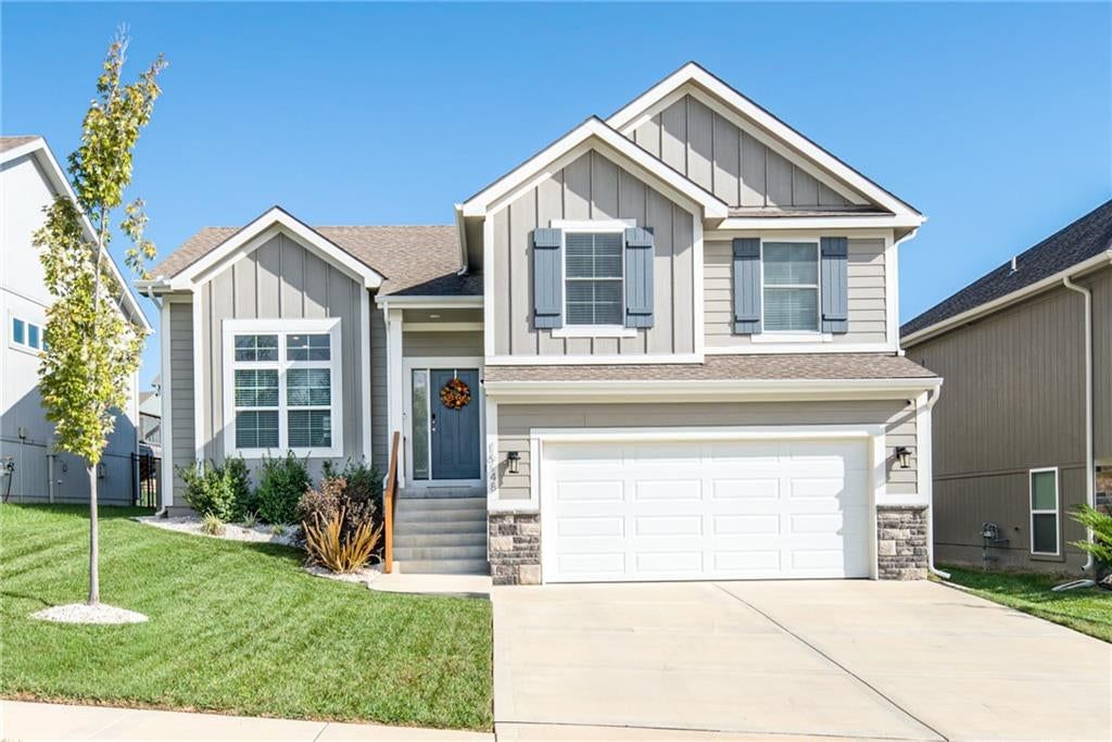 16148 Giorgia Street, Parkville, MO