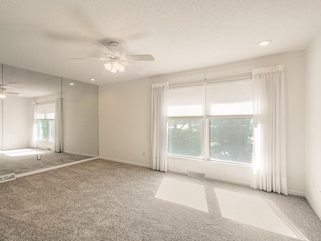 Carpet at 14616 E 43rd Street S, Independence, MO 64055