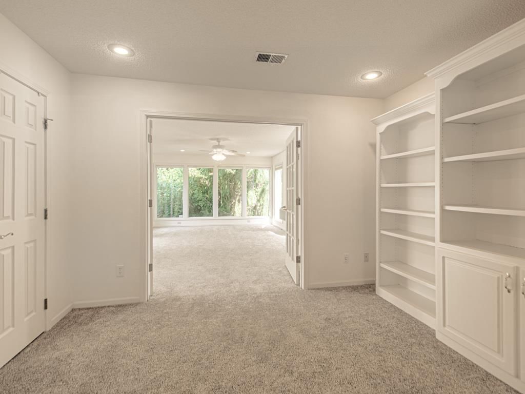 Photo 34 of 48 - 14616 E 43rd Street S, Independence, MO 64055