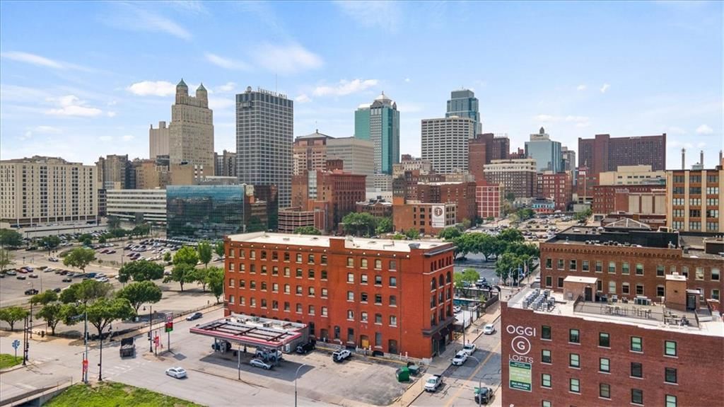 609 Central Street, Kansas City, MO: listing photo 2