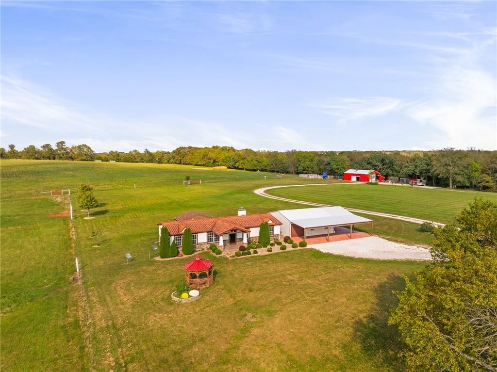 Photo 18 of 78 - 25160 W 223rd Street, Spring Hill, KS 66083